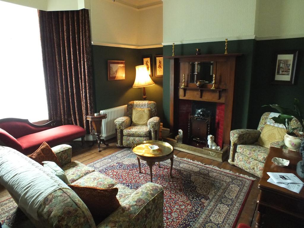 Country house Dylan Thomas House *