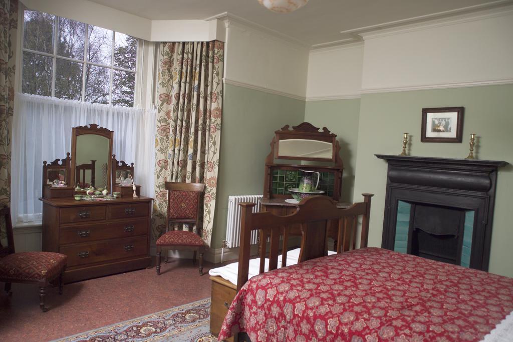 Dylan Thomas House * Swansea